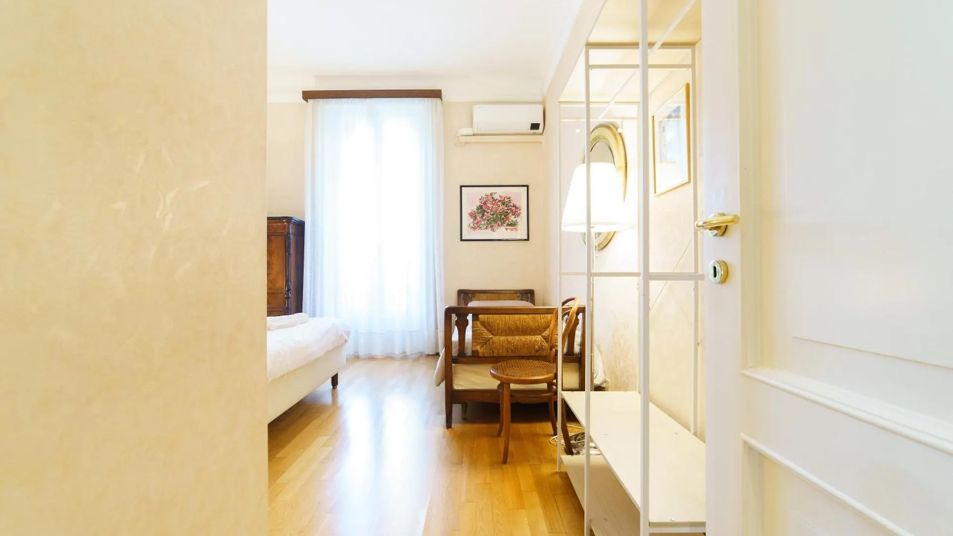 Intrho Vintage Central Flat 밀라노 아파트
