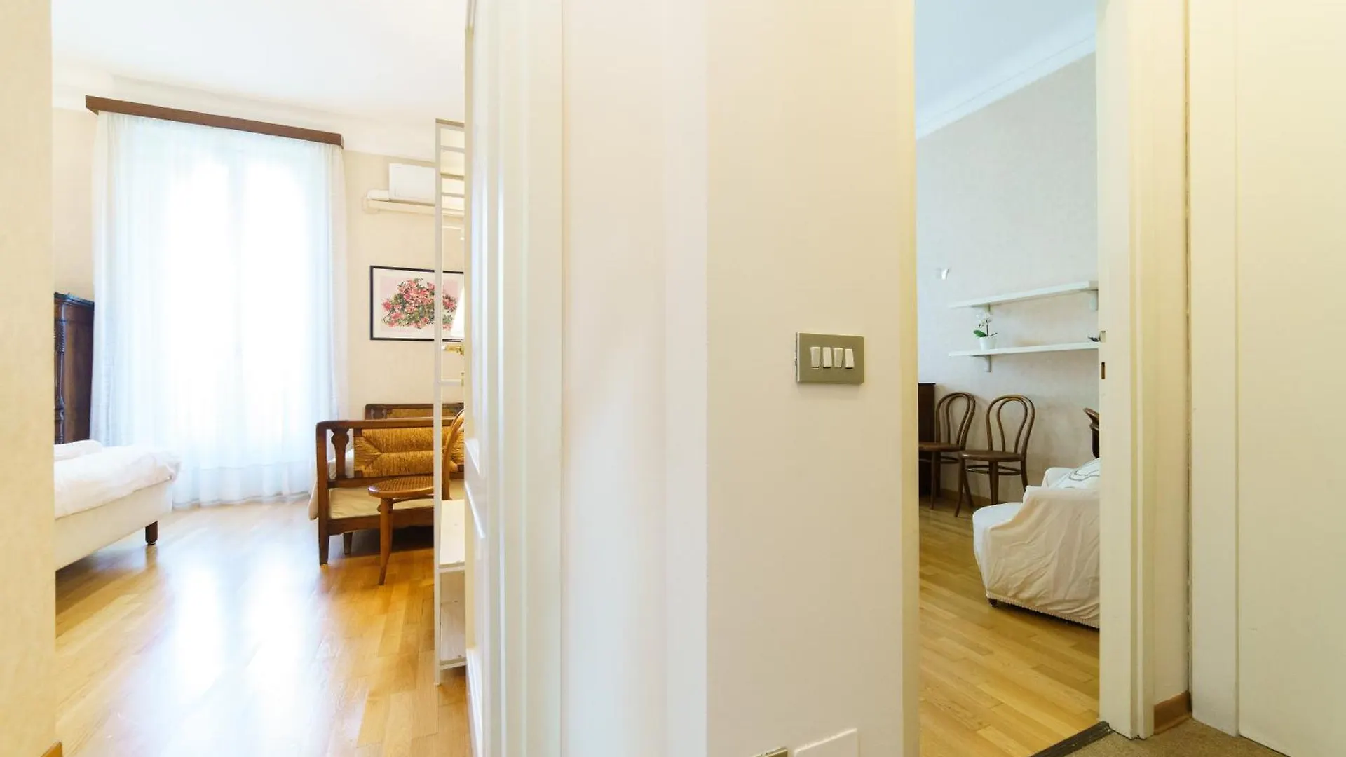 아파트 Intrho Vintage Central Flat 밀라노 이탈리아